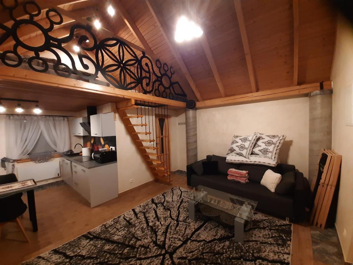 Domek Na Szlaku Rikardo Ponice Exteriör bild